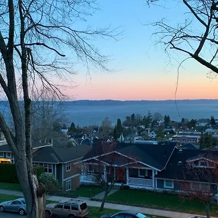 Bay View, Best Area, No Stairs, Wd, 2 Baths, 2 Bedrooms, Balcony, View, 925Sf